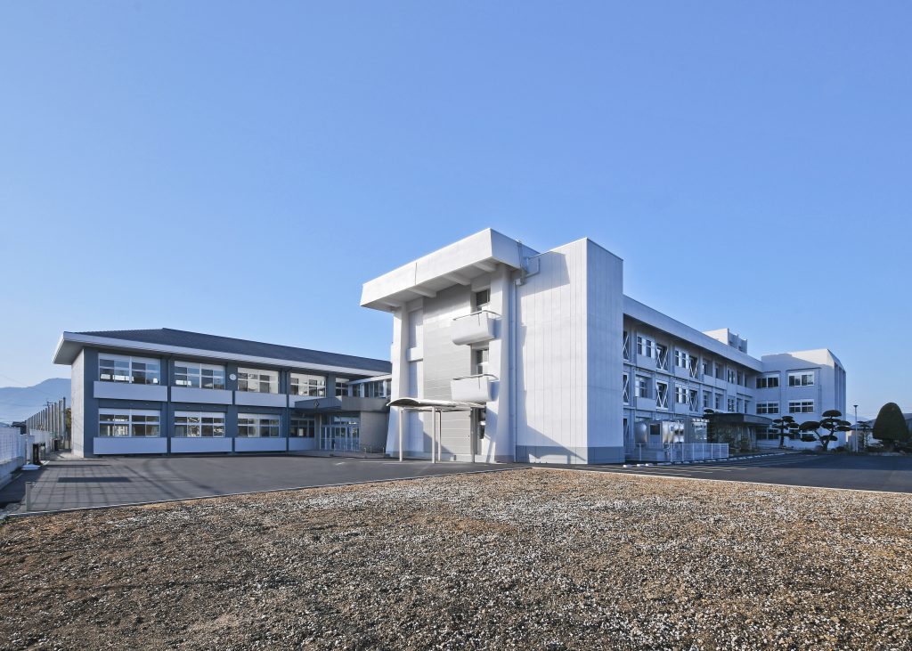 丸亀市立富熊小学校(950m）