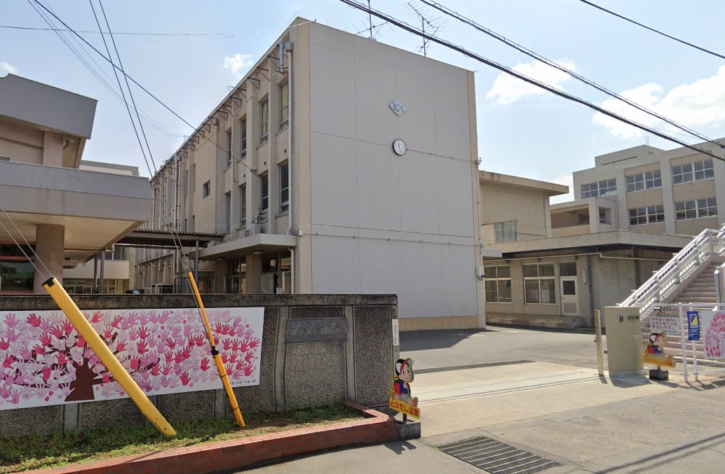 高松市立多肥小学校(1.4km)