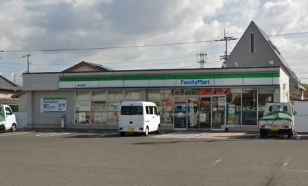 ファミリーマート高松川部店(1,000m)