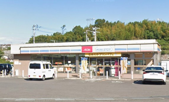 ミニストップ牟礼町原店(1,600m)