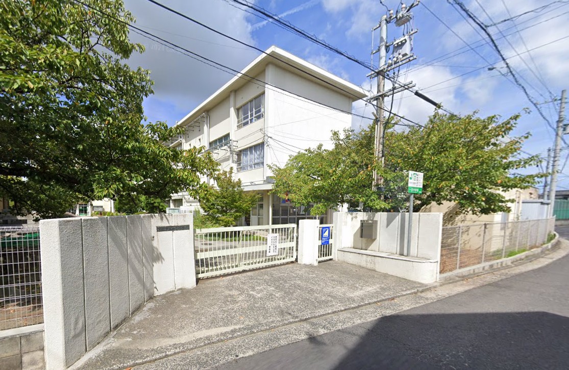 高松市立一宮中学校(450m)