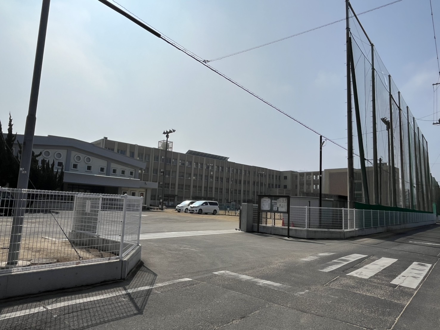 高松市立円座小学校(1,300m)