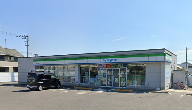 ファミリーマート高松小村町店(400m)