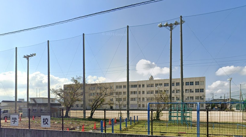 高松市立十河小学校(2,200m)