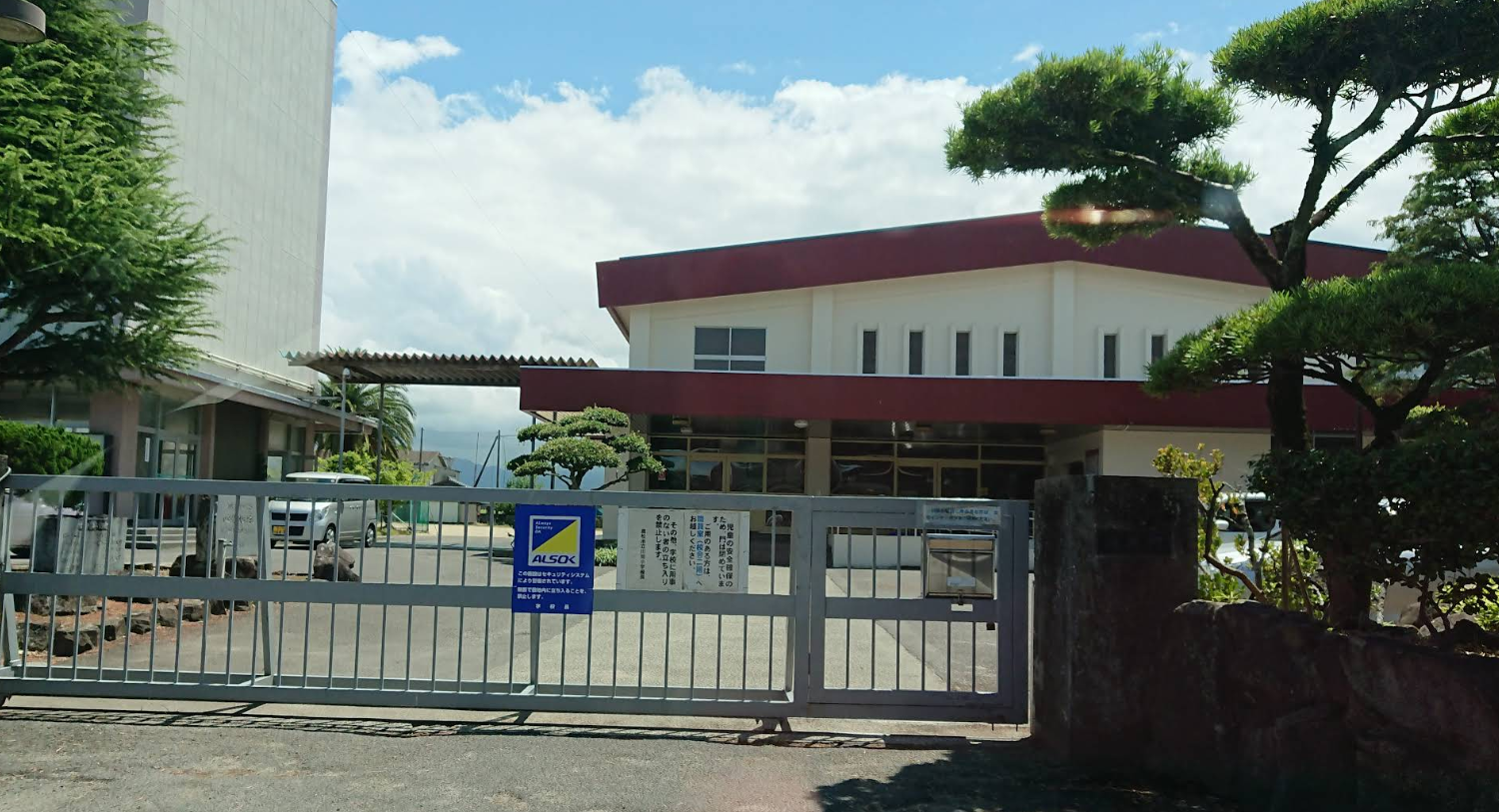 高松市立川岡小学校(約500m~600m)