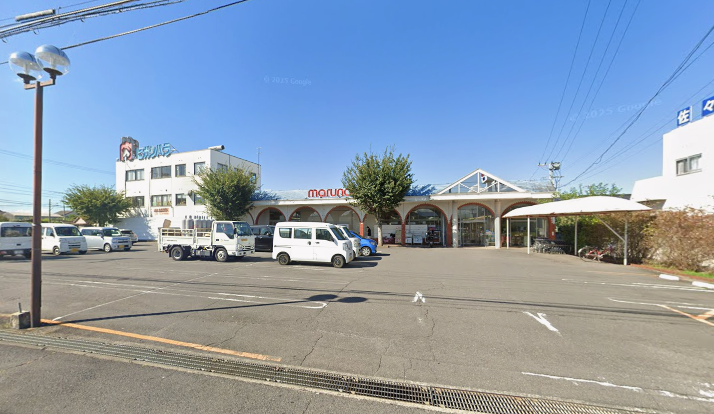 ワッツウィズ 川島くすりのレディ店(約800m)