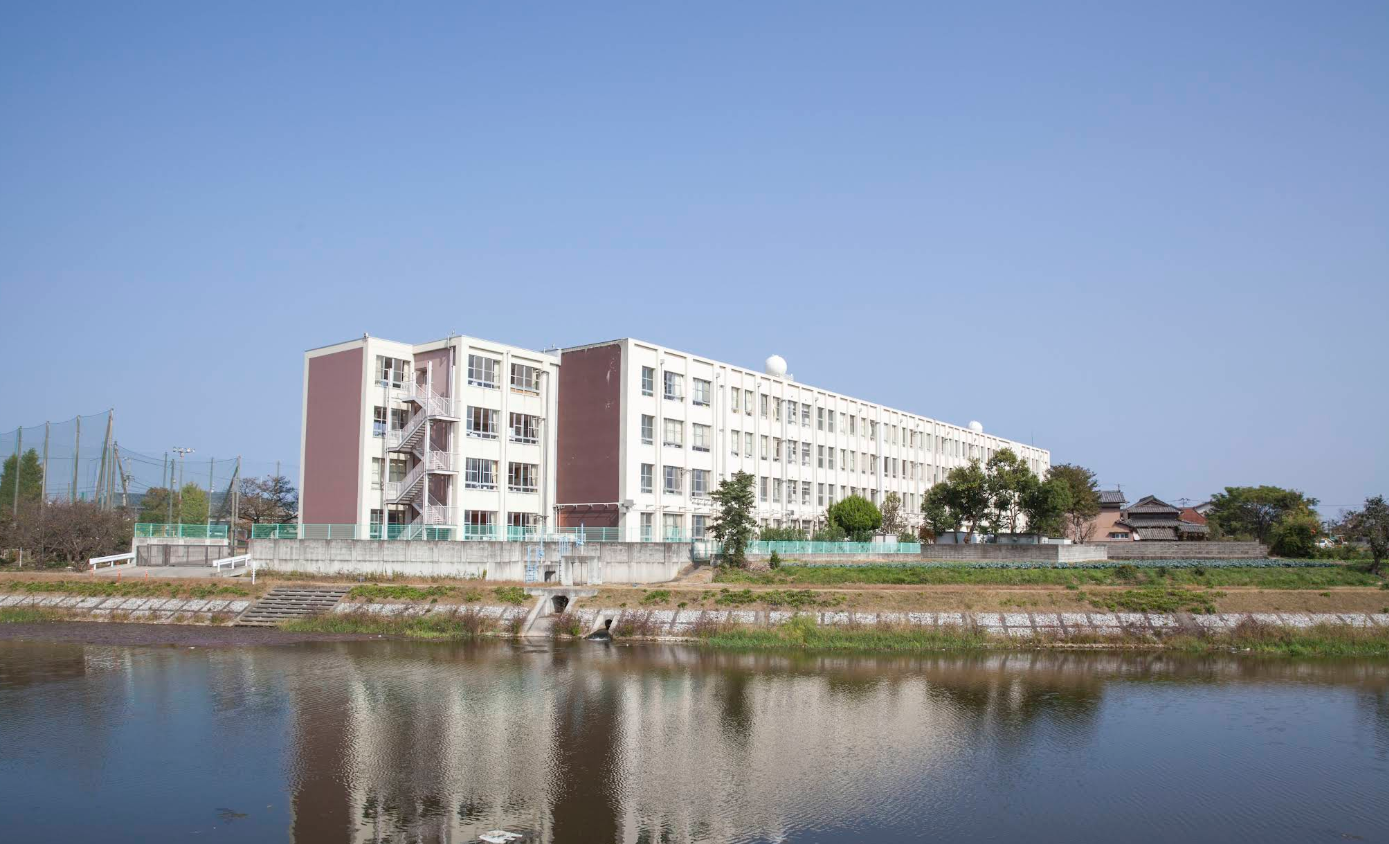 高松市立川島小学校(約1,200m)