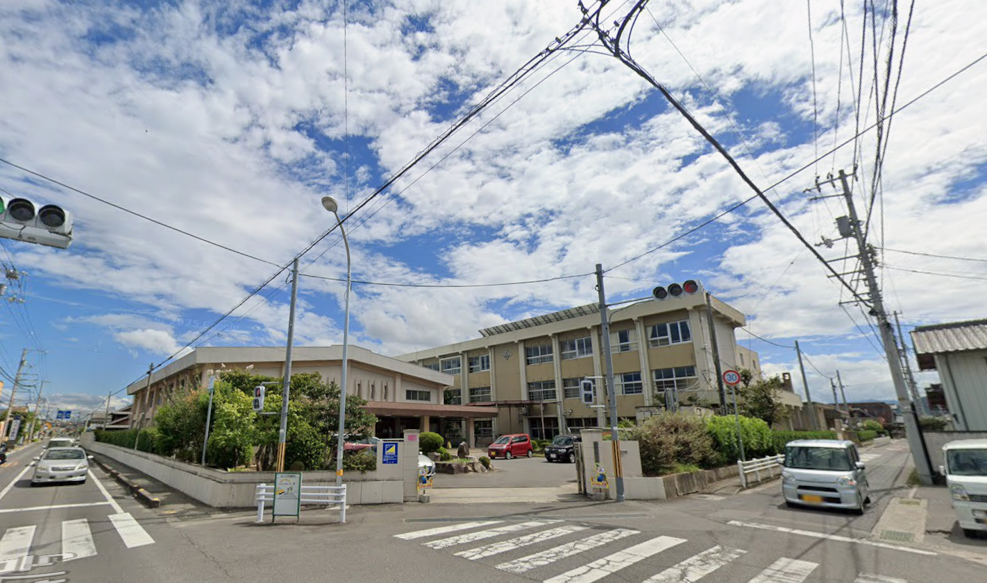 高松市立林小学校(約1,500ｍ～1,600ｍ)